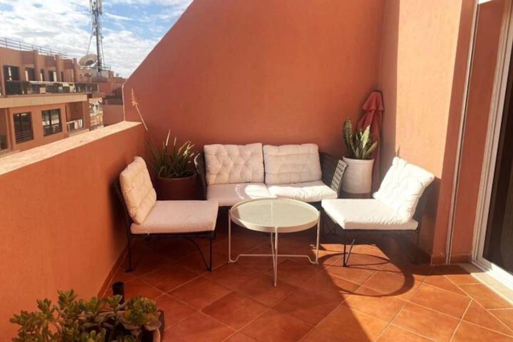 Sunny Terrace & Comfy Beds In Marrakech Lejlighed Marrakesh Eksteriør billede